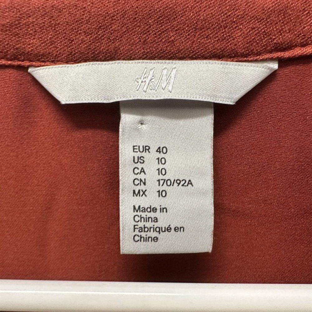 H&M Flowy Button Front Top Gauzy Flowy V Neck Orange Red Rust - Picture 3 of 8